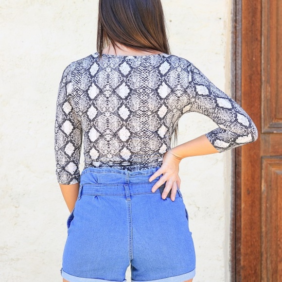 L&B Mid-wash paper bag high waist denim shorts - Picture 3 of 4